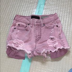 Pinkie denim shorts